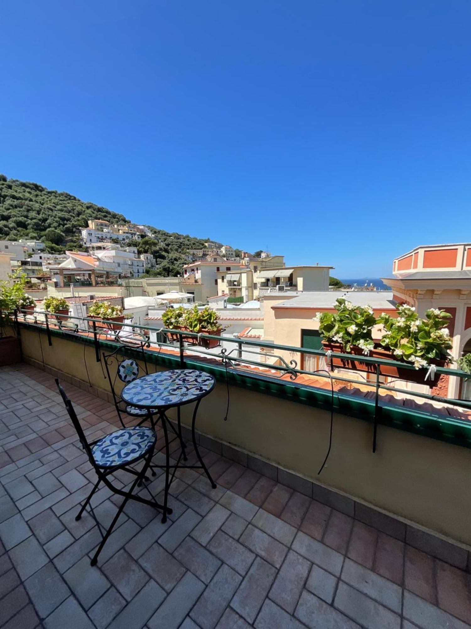 Bed and Breakfast Vesuvio View Vico Equense Esterno foto