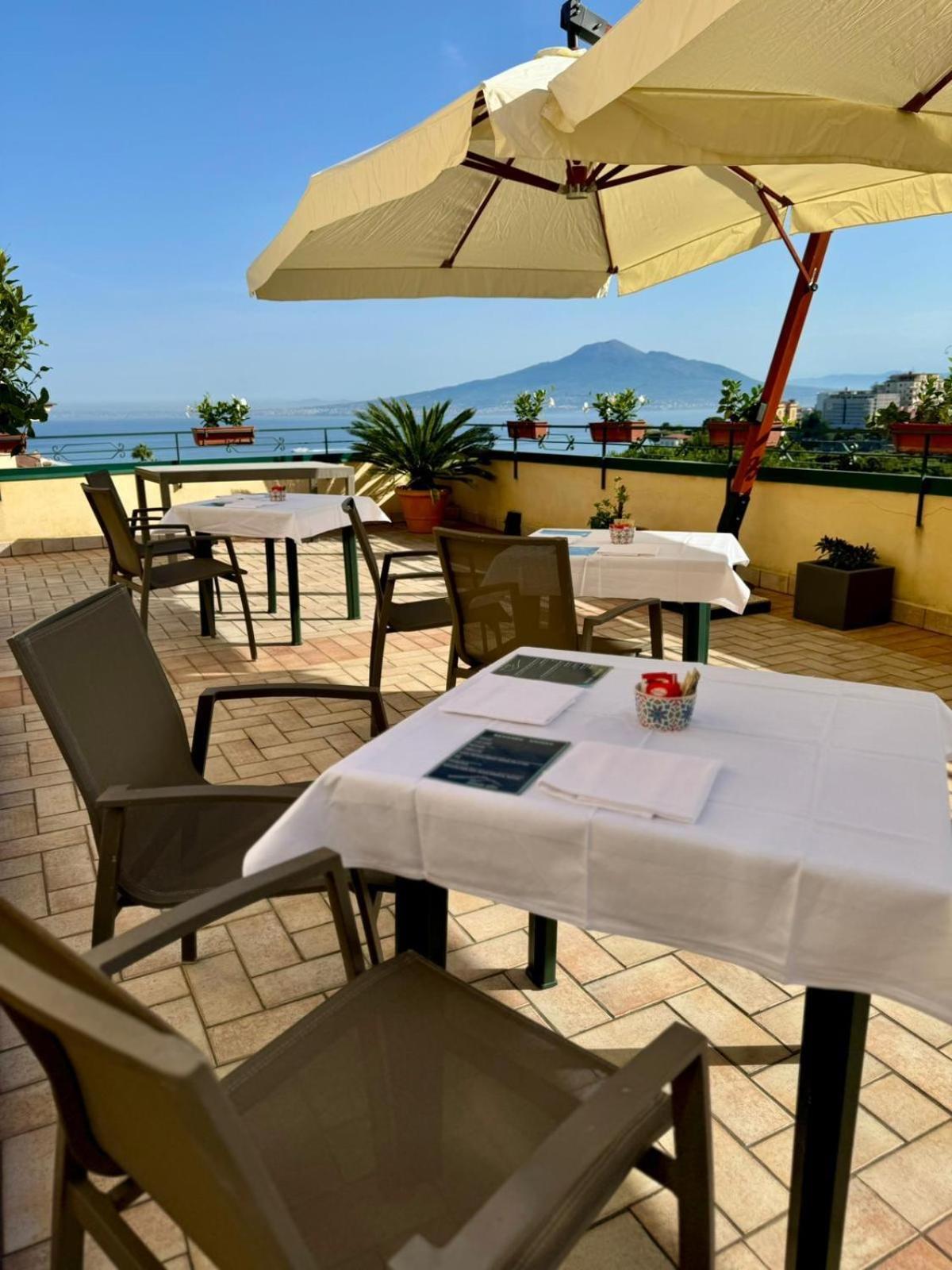 Bed and Breakfast Vesuvio View Vico Equense Esterno foto