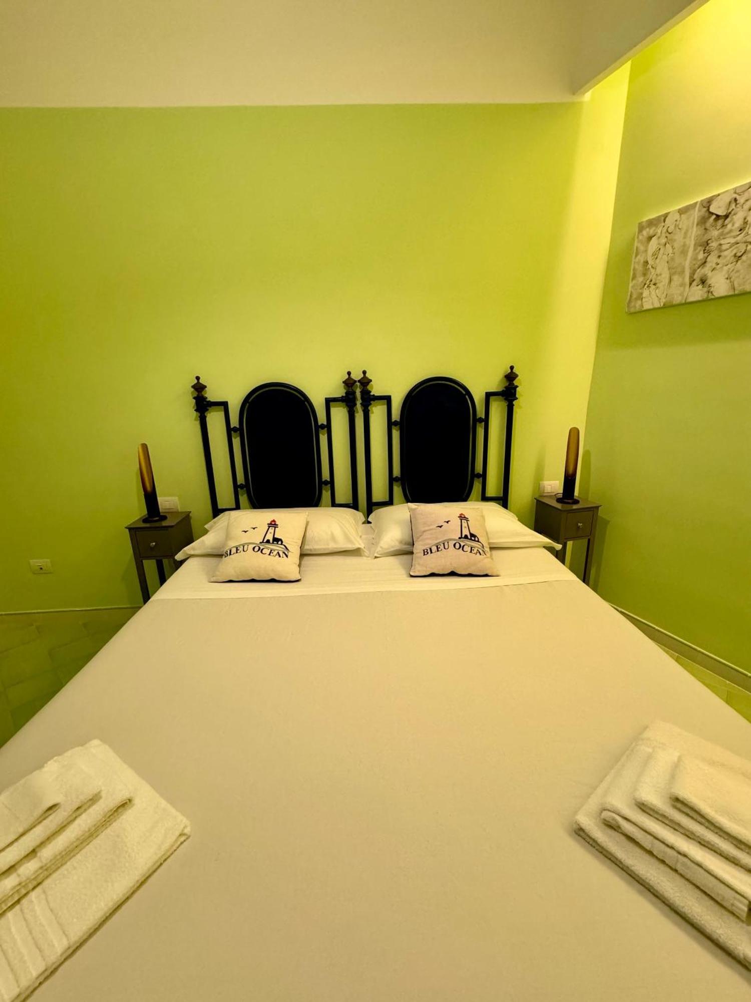 Bed and Breakfast Vesuvio View Vico Equense Esterno foto