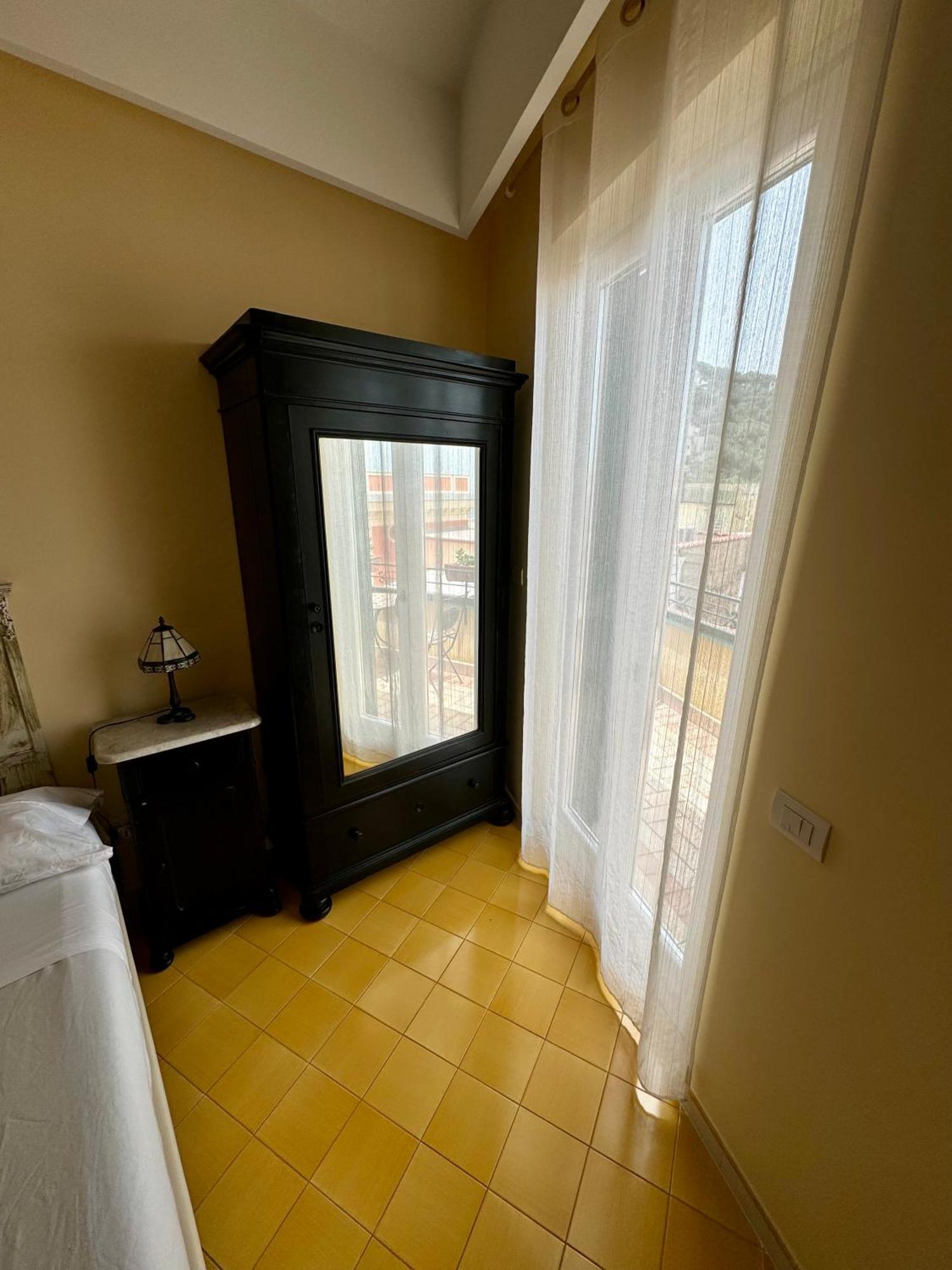Bed and Breakfast Vesuvio View Vico Equense Esterno foto