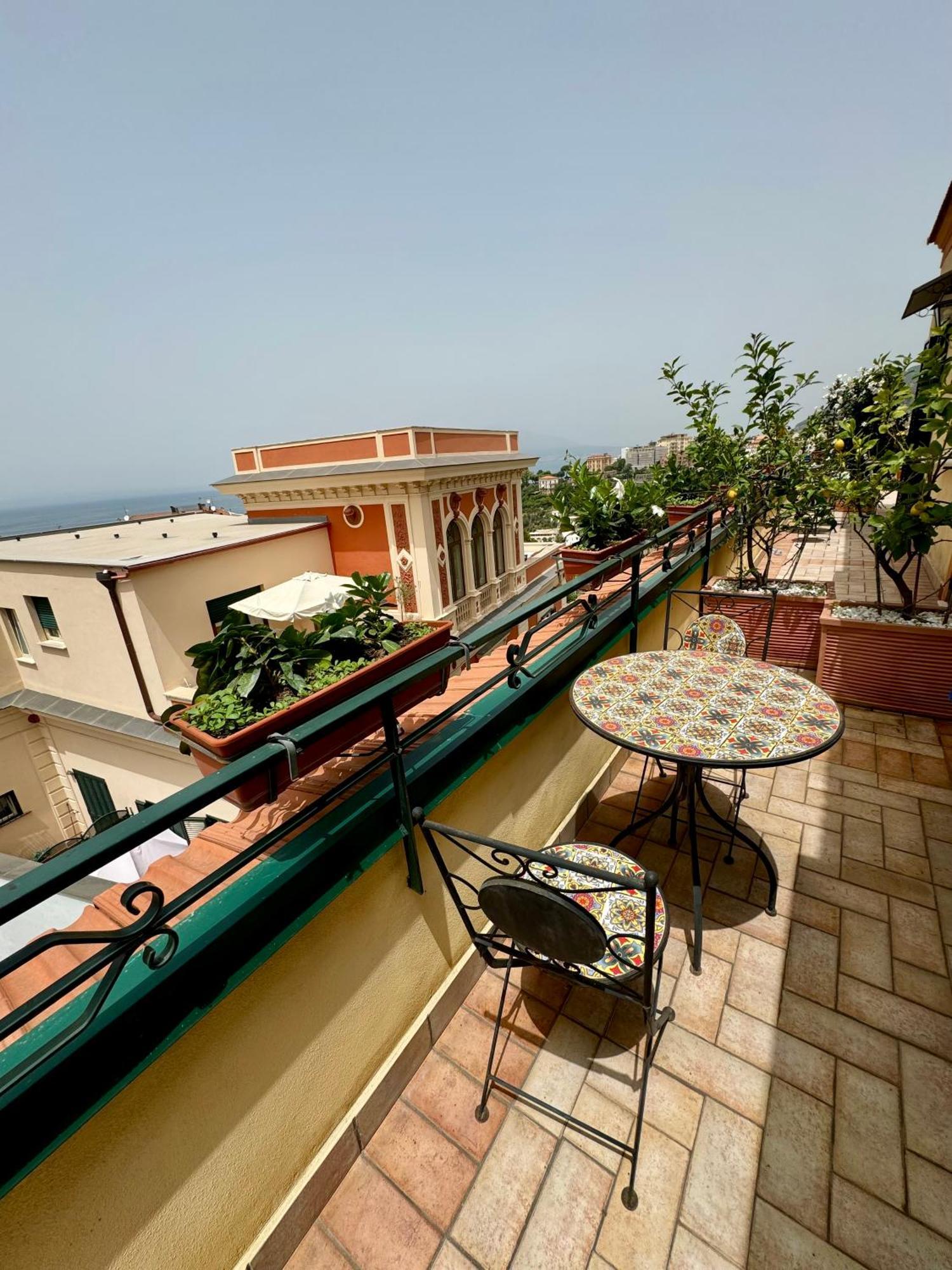 Bed and Breakfast Vesuvio View Vico Equense Esterno foto