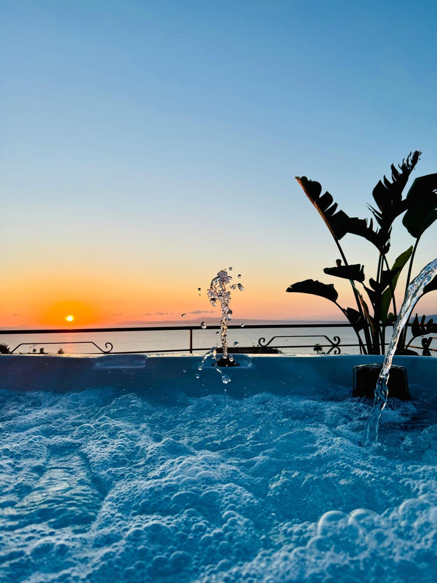 Bed and Breakfast Vesuvio View Vico Equense Esterno foto